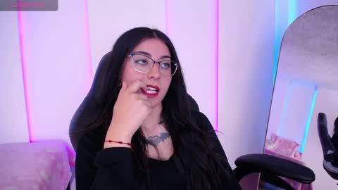 Snapshot of im_rosse_ chatting on March 31, 2026, 7:58 pm Jade Rosse online show from March 31, 2026, 7:58 pm