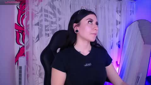 Jade Rosse online show from May 13, 2026, 8:38 pm