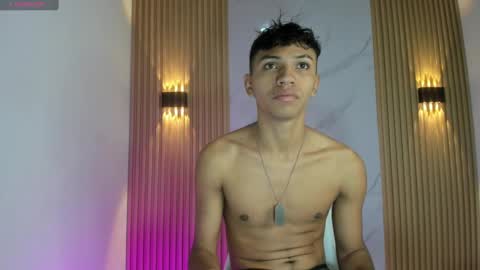 im_sebaslopez online show from December 20, 2024, 3:47 am