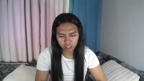 Snapshot of im_ur_girl_demure chatting on August 4, 2026, 7:38 pm kyline online show from August 4, 2026, 7:38 pm