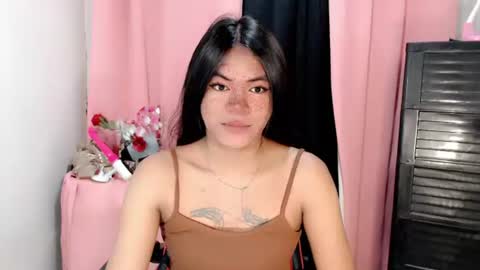 im_yourfairyannaxx online show from October 6, 2025, 4:43 am
