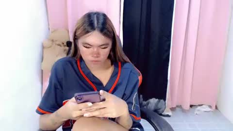 Snapshot of im_yourfairyannaxx chatting on April 18, 2026, 2:15 am im_yourfairyannaxx online show from April 18, 2026, 2:15 am