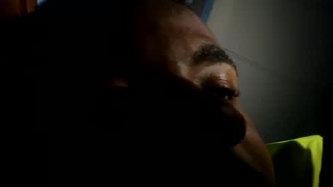 imaking01 online show from January 8, 2025, 9:44 pm