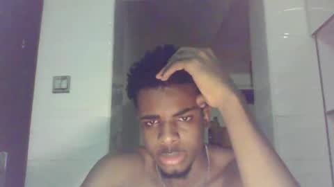 Snapshot of imaking01 chatting on September 14, 2025, 10:53 pm imaking01 online show from September 14, 2025, 10:53 pm