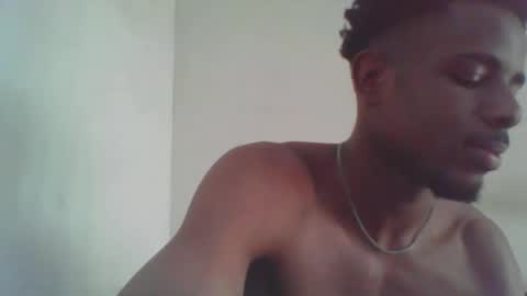 Snapshot of imaking01 chatting on October 17, 2025, 1:25 pm imaking01 online show from October 17, 2025, 1:25 pm