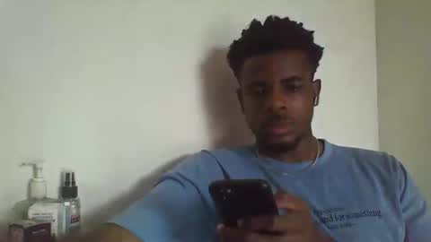 Snapshot of imaking01 chatting on October 23, 2025, 11:42 am imaking01 online show from October 23, 2025, 11:42 am