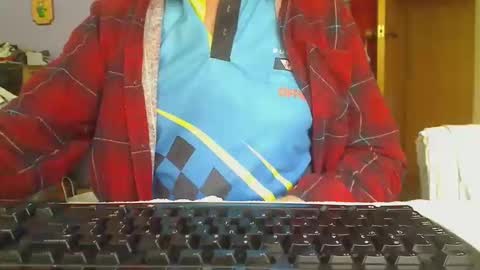 Snapshot of imaussiechris chatting on November 24, 2025, 11:04 pm Aussie Guy online show from November 24, 2025, 11:04 pm