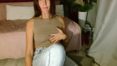 Snapshot of imcarrieberry chatting on October 4, 2025, 3:43 pm Carrie online show from October 4, 2025, 3:43 pm