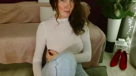 Snapshot of imcarrieberry chatting on October 9, 2025, 2:48 pm Carrie online show from October 9, 2025, 2:48 pm