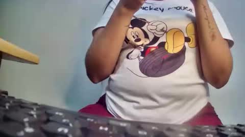 mia latina online show from February 11, 2026, 11:54 pm