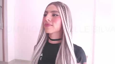     online show from October 20, 2025, 1:44 pm