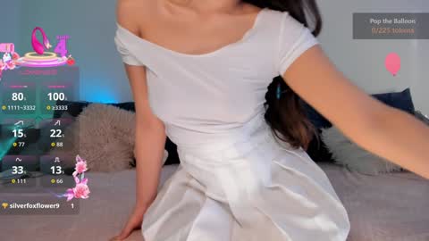 Kayla online show from November 3, 2025, 10:27 am