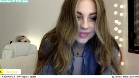 ImKeira online show from December 3, 2024, 7:33 pm