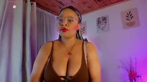 Snapshot of imlauraa chatting on May 31, 2026, 1:36 am Laurita Aries Guys on April 13th and 14th I will be offline for my birthday I love you very much. online show from May 31, 2026, 1:36 am