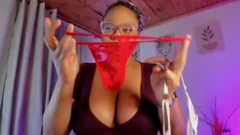 Snapshot of imlauraa chatting on June 27, 2026, 6:29 am Laurita Aries Guys on April 13th and 14th I will be offline for my birthday I love you very much. online show from June 27, 2026, 6:29 am