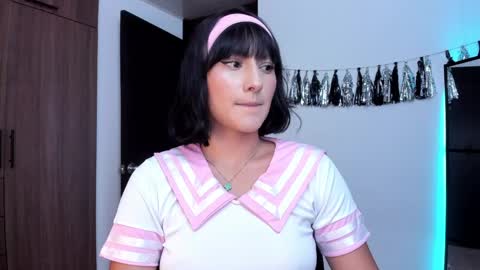 Snapshot of imlenka chatting on April 3, 2026, 11:47 pm Lenka online show from April 3, 2026, 11:47 pm