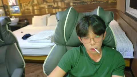 Snapshot of imlowerlife chatting on September 15, 2025, 3:56 pm imlowerlife online show from September 15, 2025, 3:56 pm