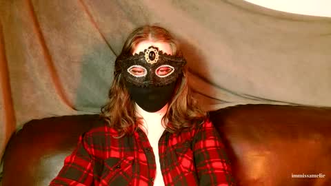 Miss Amelie online show from March 22, 2026, 9:29 pm