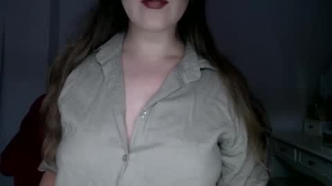 Pola online show from October 16, 2025, 9:05 pm