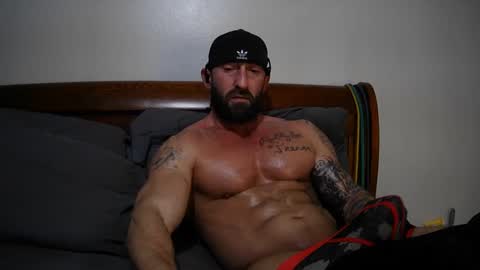 Majordadbod101 online show from December 11, 2024, 6:52 pm