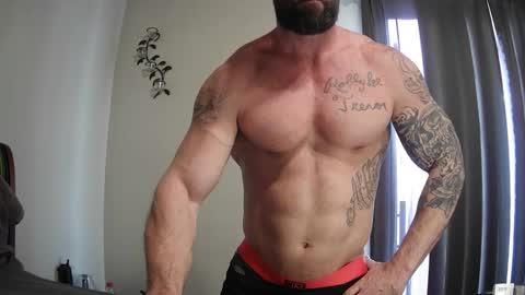 Majordadbod101 online show from February 18, 2025, 1:55 pm