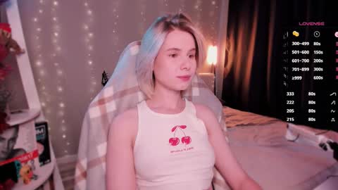 Mia online show from November 2, 2025, 10:06 am