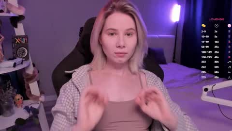 Snapshot of imnotmia chatting on March 13, 2026, 10:55 am Mia online show from March 13, 2026, 10:55 am