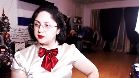 Empress online show from December 9, 2024, 4:15 pm