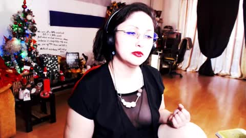 Empress online show from December 26, 2024, 11:54 am