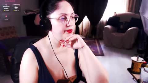 Empress online show from September 9, 2025, 6:24 am