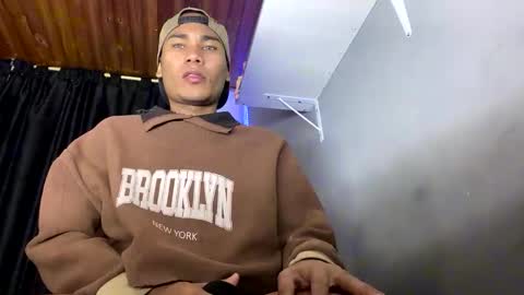 imperial_lust online show from September 30, 2025, 7:35 am