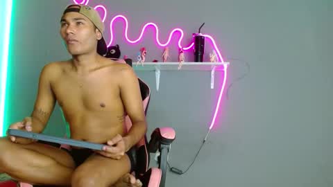 imperial_lust online show from October 25, 2025, 8:33 am