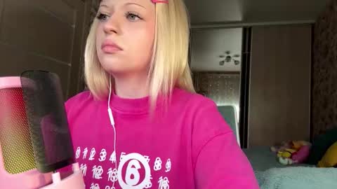 Snapshot of inamillsap chatting on March 7, 2026, 10:45 am Lola online show from March 7, 2026, 10:45 am