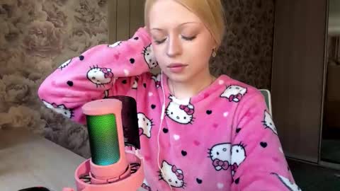 Snapshot of inamillsap chatting on March 21, 2026, 10:42 am Lola online show from March 21, 2026, 10:42 am