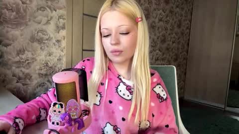 Snapshot of inamillsap chatting on March 28, 2026, 12:38 pm Lola online show from March 28, 2026, 12:38 pm