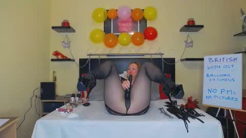 Snapshot of inannalove chatting on March 10, 2025, 1:43 pm inannalove online show from March 10, 2025, 1:43 pm