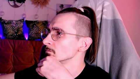 Snapshot of incandenza_ chatting on February 1, 2026, 11:47 pm incandenza_ online show from February 1, 2026, 11:47 pm