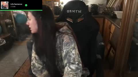 Snapshot of incognitoqueen chatting on February 17, 2026, 5:15 am Carter online show from February 17, 2026, 5:15 am