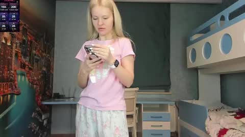 Masha online show from May 15, 2026, 7:10 pm