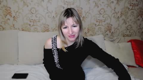 Snapshot of incredible_ariela chatting on December 7, 2024, 11:40 am incredible_ariela online show from December 7, 2024, 11:40 am