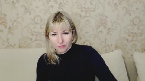 Snapshot of incredible_ariela chatting on January 6, 2025, 10:02 am incredible_ariela online show from January 6, 2025, 10:02 am
