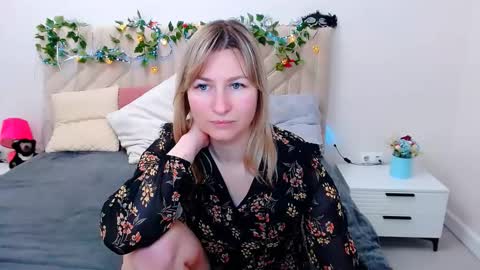 incredible_ariela online show from February 19, 2026, 11:39 am