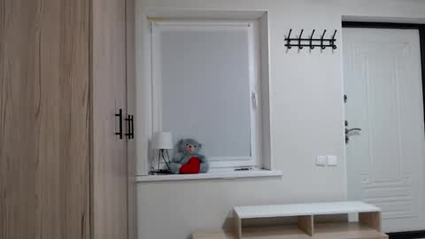 Snapshot of increible_della chatting on September 18, 2025, 6:10 pm Della online show from September 18, 2025, 6:10 pm