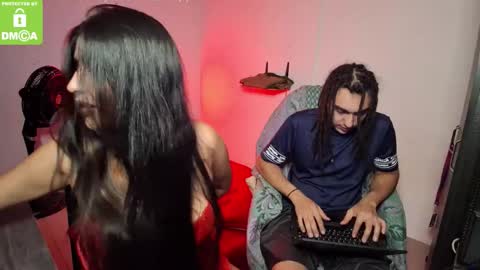 Snapshot of incubus2sucubus chatting on October 25, 2025, 8:58 pm incubus2sucubus online show from October 25, 2025, 8:58 pm