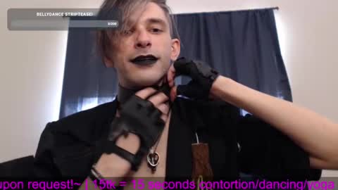Snapshot of incubussy_x chatting on January 8, 2025, 11:30 pm Incubussy X online show from January 8, 2025, 11:30 pm