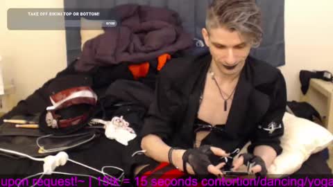 Snapshot of incubussy_x chatting on January 9, 2025, 5:34 am Incubussy X online show from January 9, 2025, 5:34 am