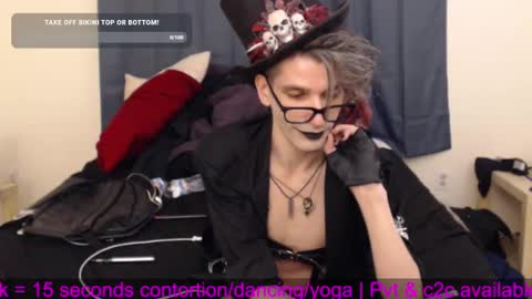 Snapshot of incubussy_x chatting on January 9, 2025, 8:34 am Incubussy X online show from January 9, 2025, 8:34 am