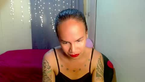 Snapshot of indaypakay_ts chatting on December 2, 2024, 2:09 am Pakay online show from December 2, 2024, 2:09 am