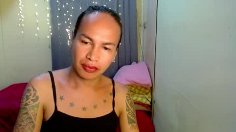 Snapshot of indaypakay_ts chatting on December 3, 2024, 2:03 am Pakay online show from December 3, 2024, 2:03 am