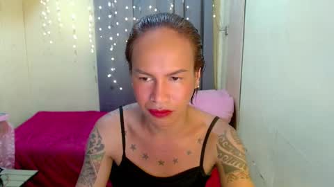 Snapshot of indaypakay_ts chatting on January 6, 2025, 5:41 am Pakay online show from January 6, 2025, 5:41 am